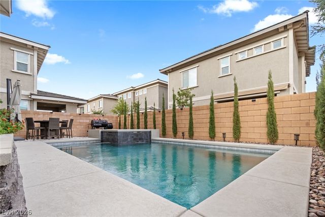 664 Sostenuto Street, Henderson, NV 89011