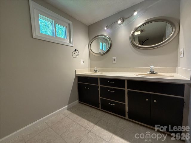 917 Spruce Street, Charlotte, NC 28203