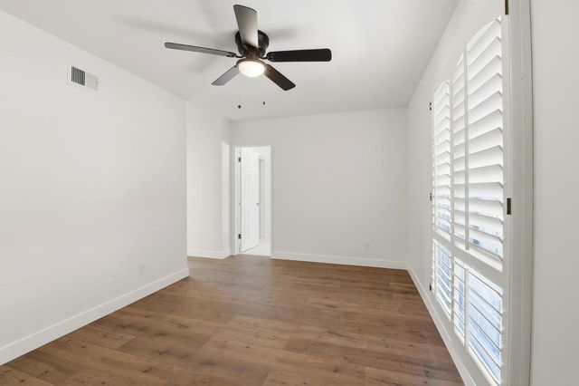 6539 Petit Avenue, Van Nuys (los Angeles), CA 91406