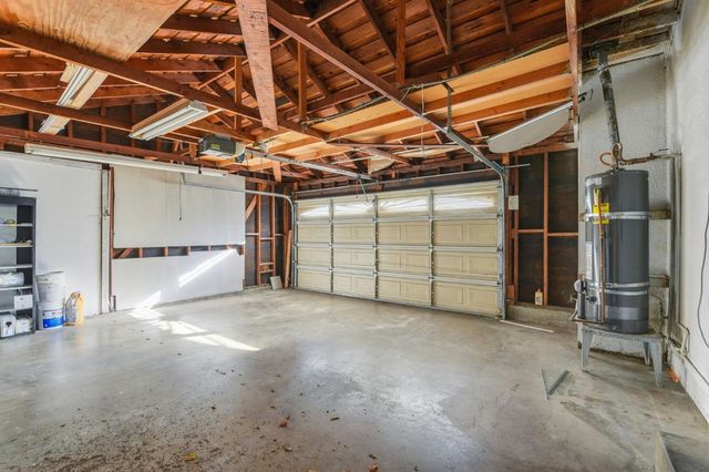 6539 Petit Avenue, Van Nuys (los Angeles), CA 91406