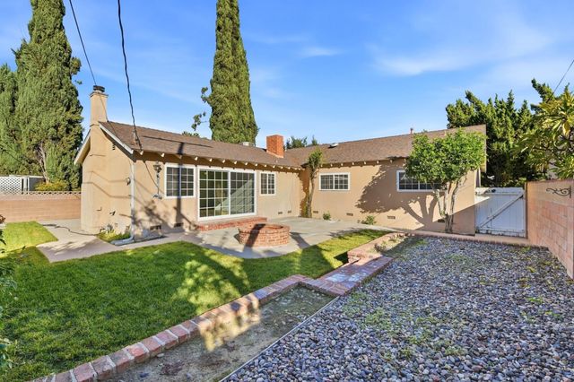 6539 Petit Avenue, Van Nuys (los Angeles), CA 91406