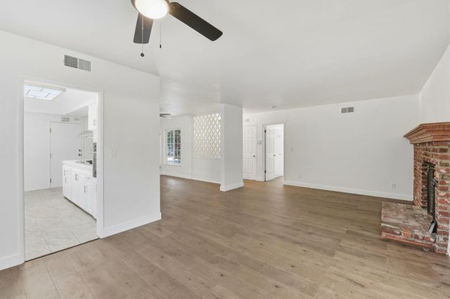 6539 Petit Avenue, Van Nuys (los Angeles), CA 91406