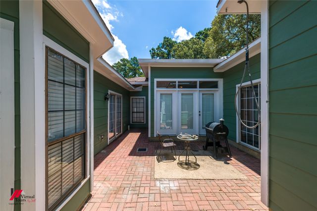 9838 Ballantrae Circle, Shreveport, LA 71106