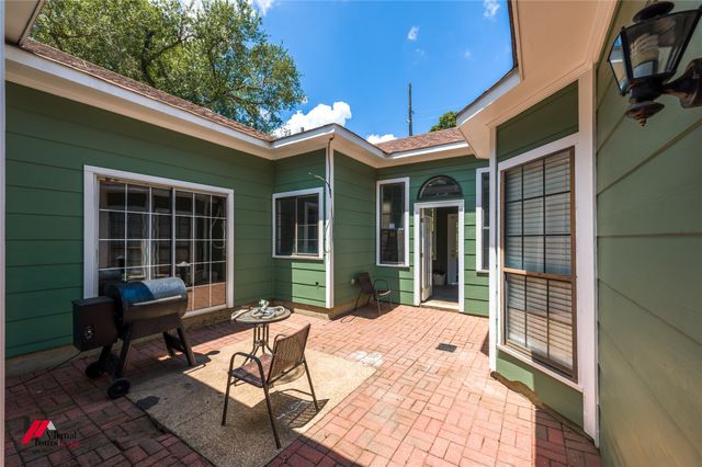 9838 Ballantrae Circle, Shreveport, LA 71106