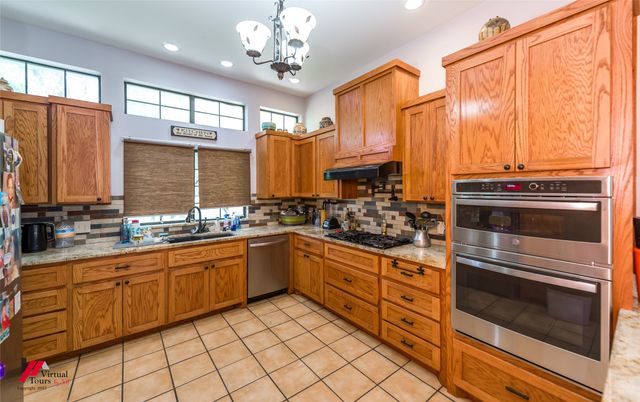 9838 Ballantrae Circle, Shreveport, LA 71106