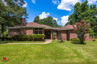 9838 Ballantrae Circle, Shreveport, LA 71106