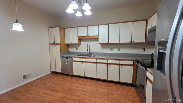 41635 Blair Drive, Novi, MI 48377