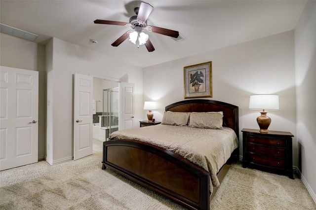 2 Ginger Jar Street, The Woodlands, TX 77382