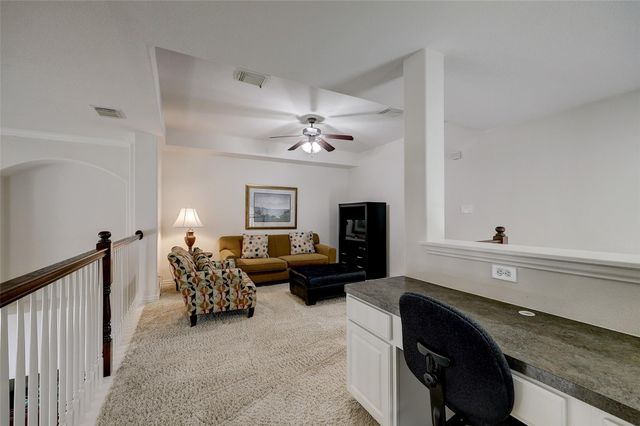 2 Ginger Jar Street, The Woodlands, TX 77382