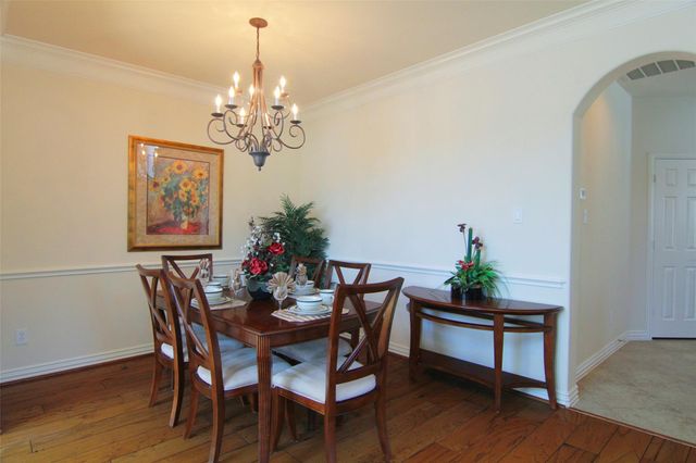 2 Ginger Jar Street, The Woodlands, TX 77382