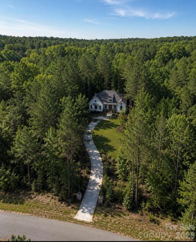 1545 & 1489 Lake Vista Drive NE, Connelly Springs, NC 28612