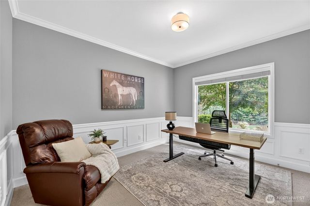 25901 NE 1st Place, Sammamish, WA 98074