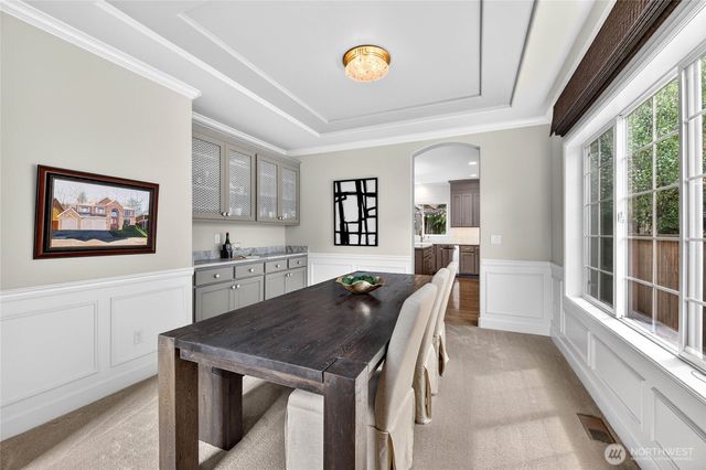 25901 NE 1st Place, Sammamish, WA 98074