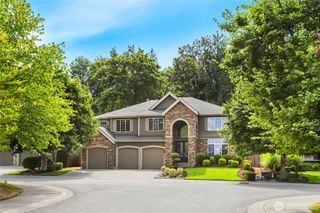 25901 NE 1st Place, Sammamish, WA 98074