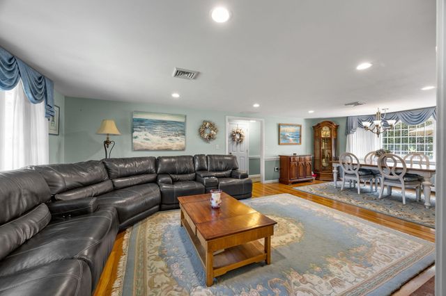 149 Great Western Road, South Yarmouth, MA 02664