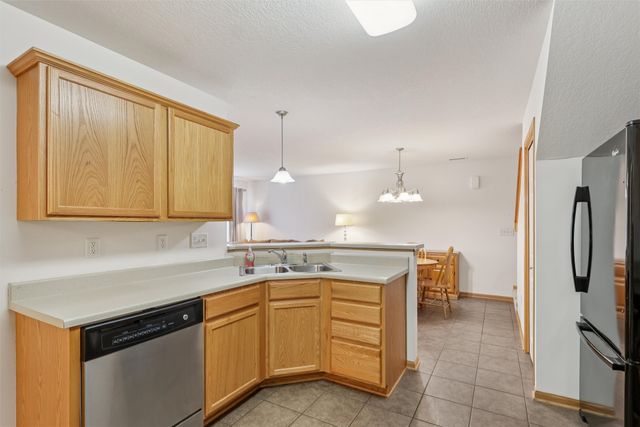 601 Orchard Hills Drive 6010, Norwalk, IA 50211