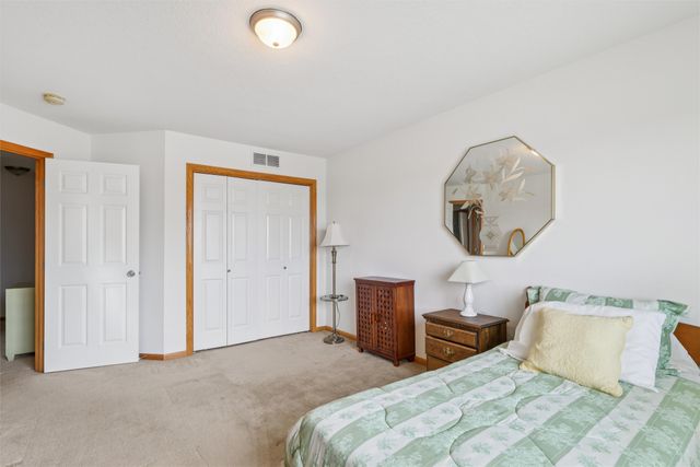 601 Orchard Hills Drive 6010, Norwalk, IA 50211