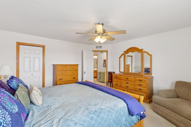 601 Orchard Hills Drive 6010, Norwalk, IA 50211