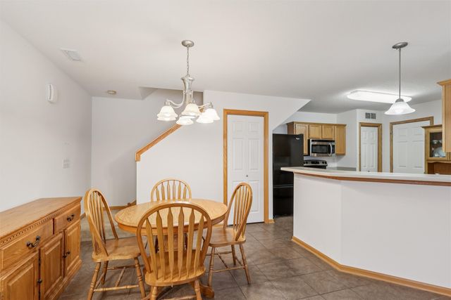 601 Orchard Hills Drive 6010, Norwalk, IA 50211