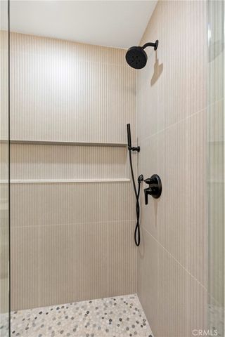 521 S Lyon 49, Santa Ana, CA 92701