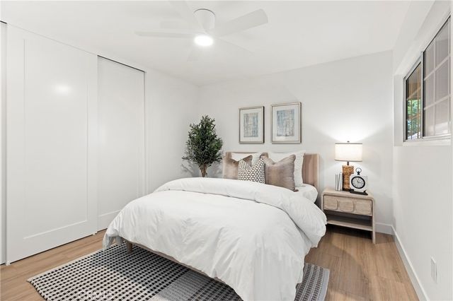 521 S Lyon 49, Santa Ana, CA 92701