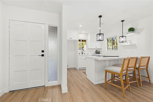 521 S Lyon 49, Santa Ana, CA 92701