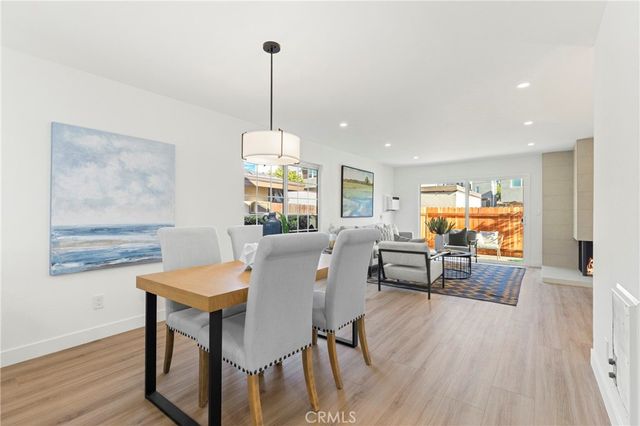 521 S Lyon 49, Santa Ana, CA 92701