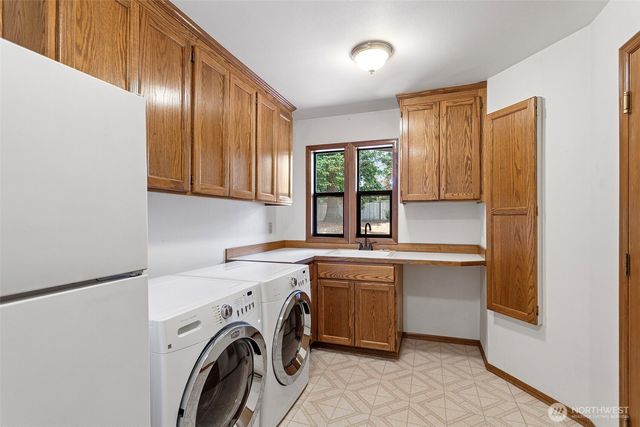 12308 SE 238th Place, Kent, WA 98031