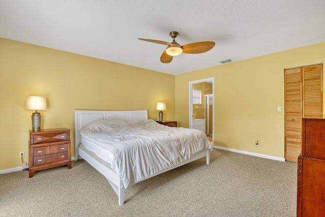 102 SAND PINE Way, Royal Palm Beach, FL 33411