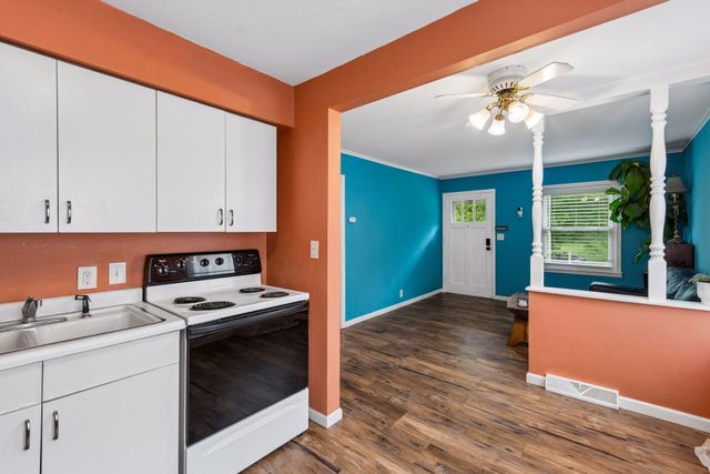 2924 Blackstone Avenue, Saint Louis Park, MN 55416