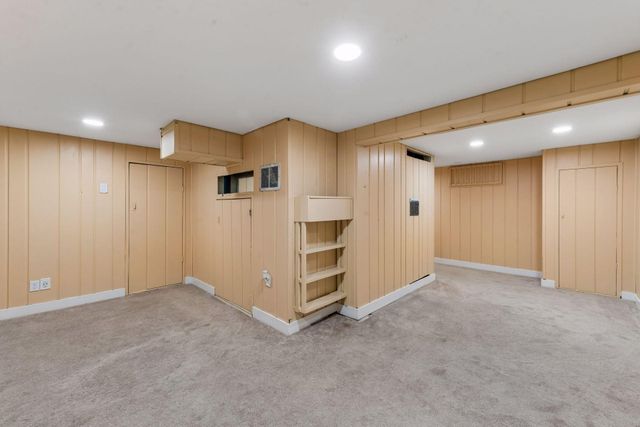 2924 Blackstone Avenue, Saint Louis Park, MN 55416