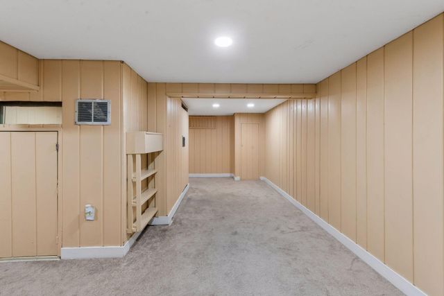 2924 Blackstone Avenue, Saint Louis Park, MN 55416