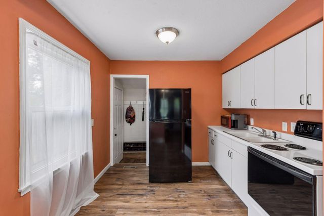 2924 Blackstone Avenue, Saint Louis Park, MN 55416