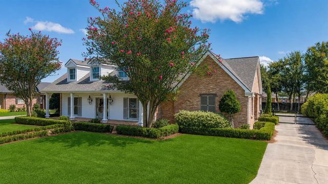 304 Cheyenne Dr, Houma, LA 70360