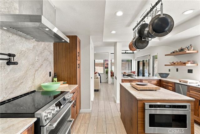 22622 Wood Shadow Lane, Lake Forest, CA 92630