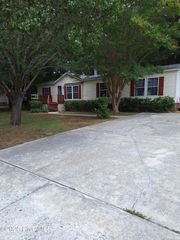 7809 Niffer Lane, Wilmington, NC 28412