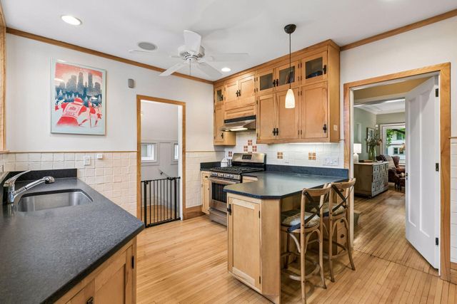 2316 Oliver Avenue S, Minneapolis, MN 55405