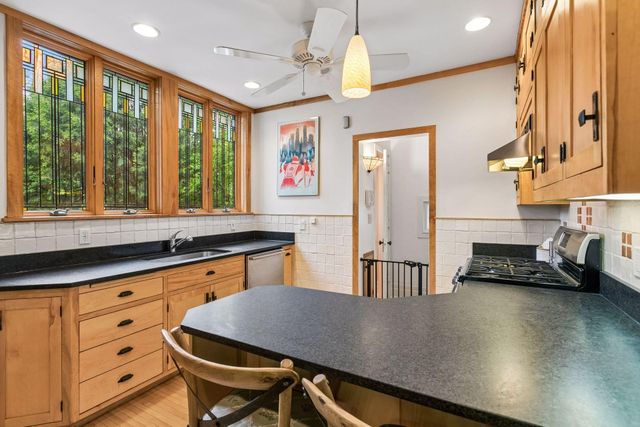 2316 Oliver Avenue S, Minneapolis, MN 55405