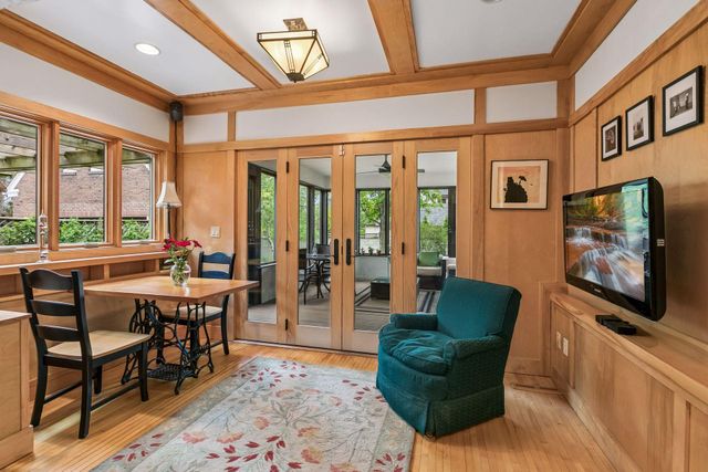 2316 Oliver Avenue S, Minneapolis, MN 55405