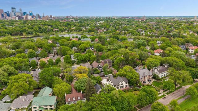 2316 Oliver Avenue S, Minneapolis, MN 55405