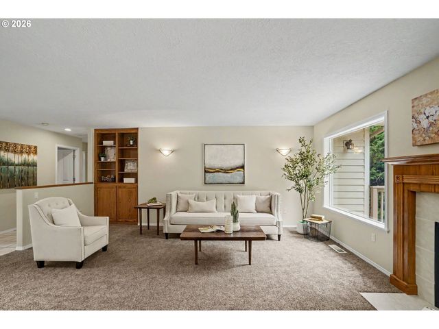 1759 SUNBURST Ter, Salem, OR 97304