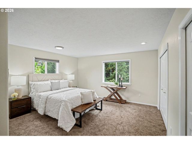 1759 SUNBURST Ter, Salem, OR 97304