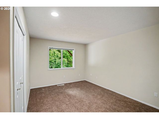 1759 SUNBURST Ter, Salem, OR 97304