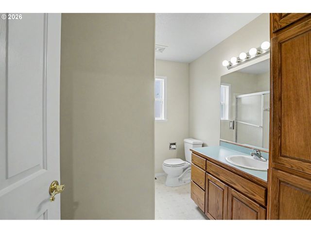 1759 SUNBURST Ter, Salem, OR 97304