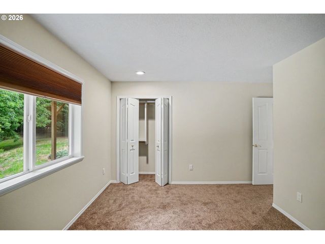 1759 SUNBURST Ter, Salem, OR 97304