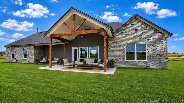 5521 E 136th Place N, Collinsville, OK 74021
