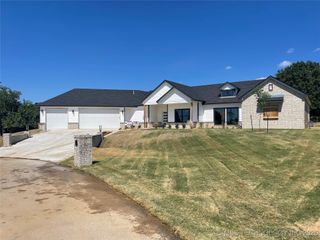 5521 E 136th Place N, Collinsville, OK 74021
