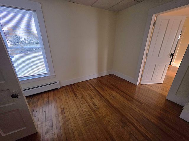 31 Granite Street, Barre City, VT 05641