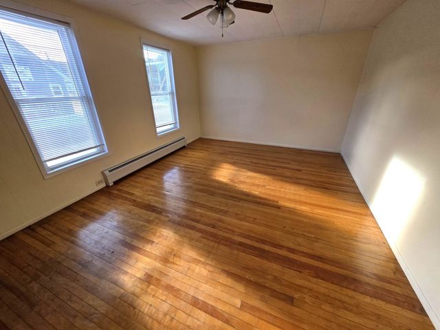 31 Granite Street, Barre City, VT 05641