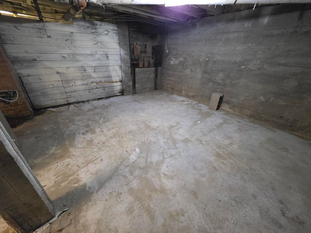 31 Granite Street, Barre City, VT 05641